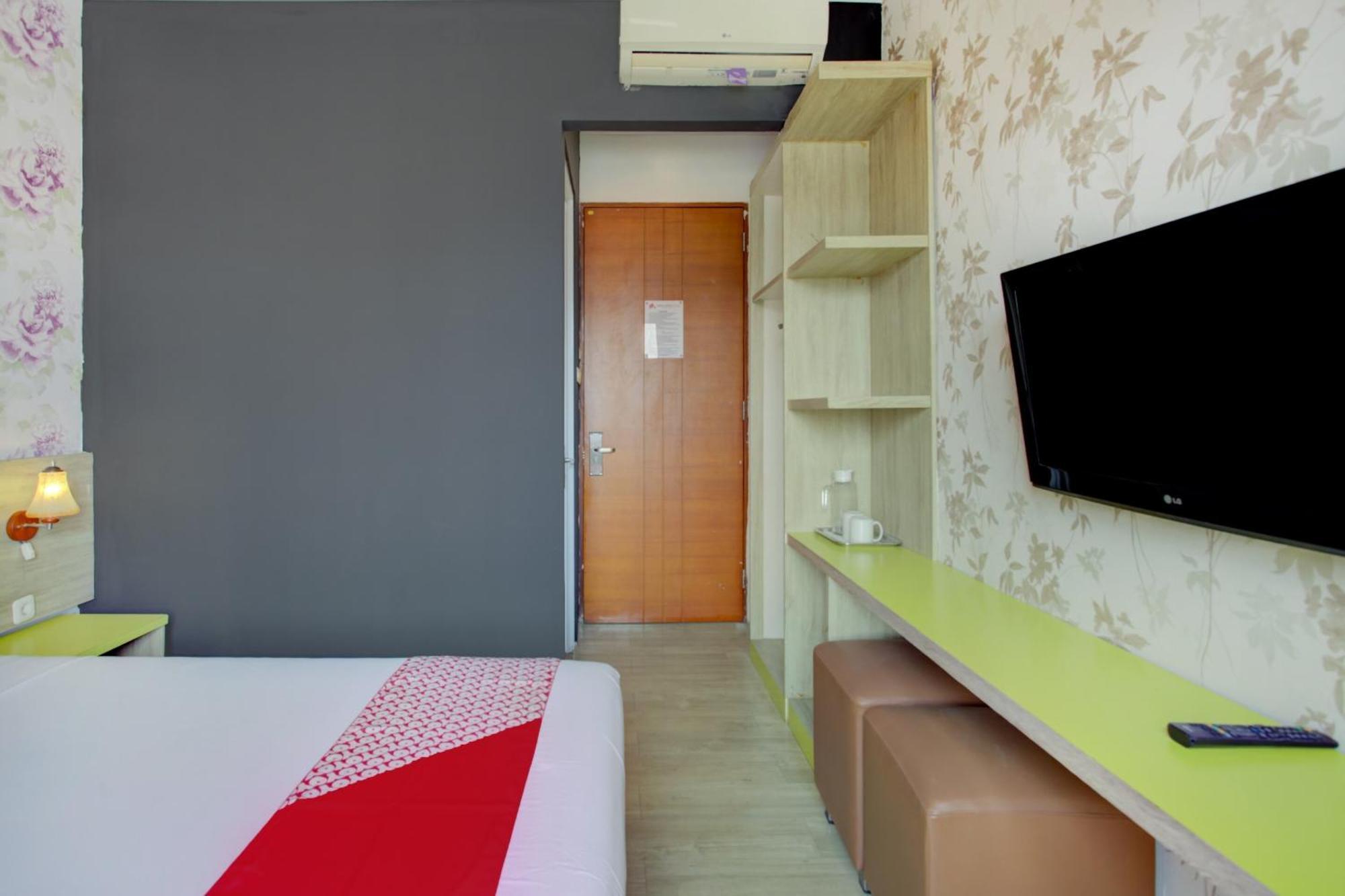 Capital O 4002 Aleander Hotel Jacarta Exterior foto
