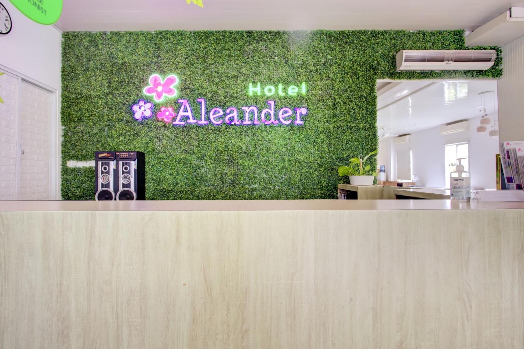 Capital O 4002 Aleander Hotel Jacarta Exterior foto